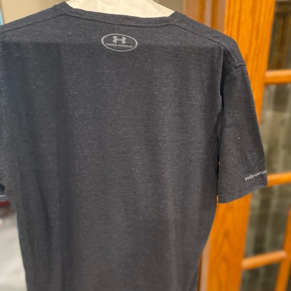 Men’s Under Armour shirt size M - Picture 4 of 5